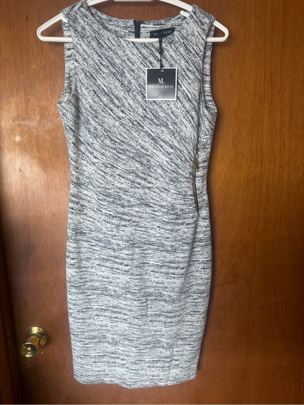Ivanka Trump Gray Marled Sleeveless Sheath Dress